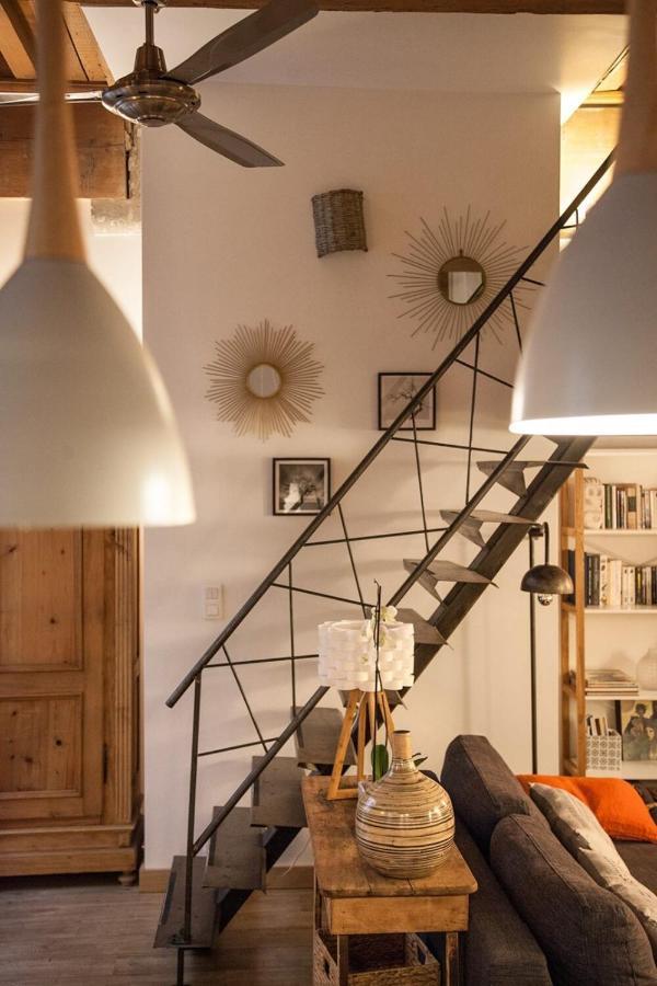 Authentic Loft With Mezzanine & Exposed Stones Heart Of Lyonアパートメント エクステリア 写真